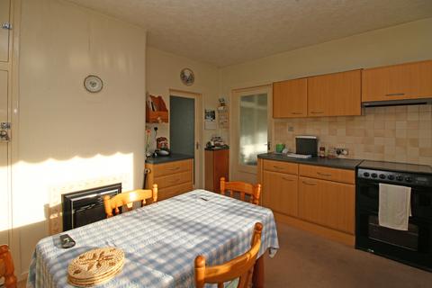 8 Berwick Avenue, Thornton-cleveleys, FY5 2JT