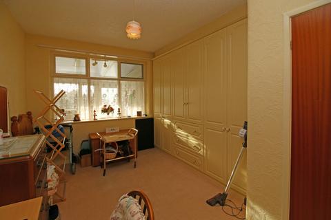 8 Berwick Avenue, Thornton-cleveleys, FY5 2JT