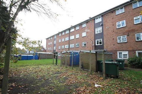 24 Rowland Way, Ashford, TW15 1RX
