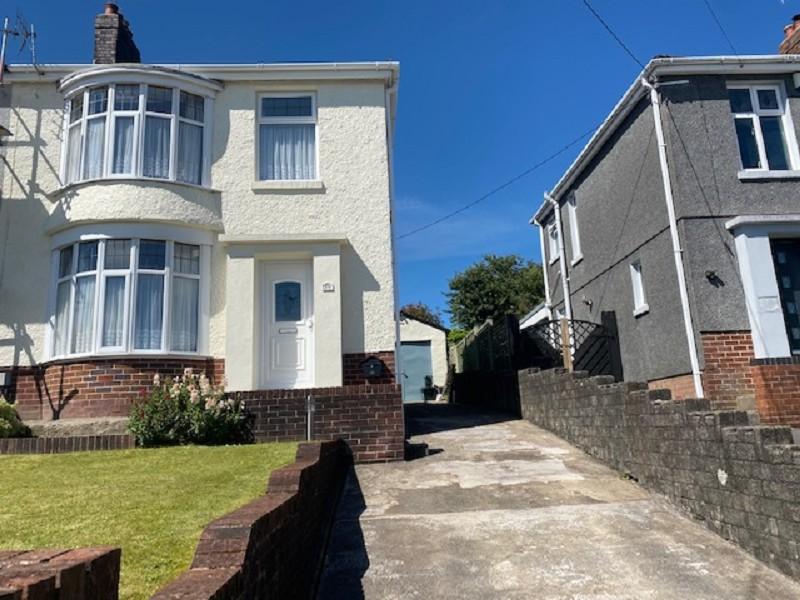 Longford Road, Neath, Neath Port Talbot. 3 bed semidetached house £195,000