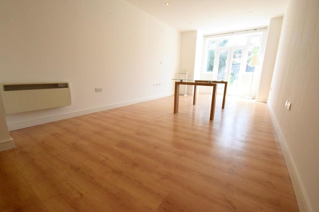 NEELD CRESCENT, London, NW4 2 bed flat £1,700 pcm (£392 pw)
