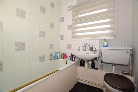 149 Lucknow Close, Burgoyne Heights, Dover, CT15 5LH