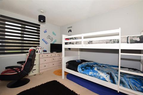149 Lucknow Close, Burgoyne Heights, Dover, CT15 5LH