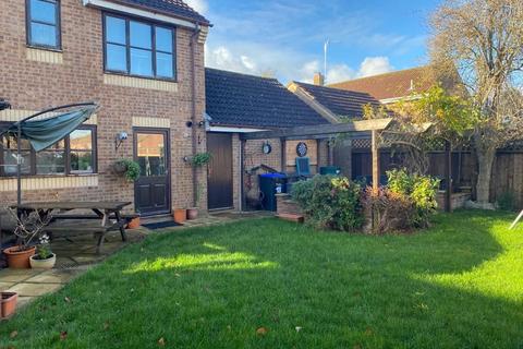 18 Cumbrae Drive, Great Billing, Northampton, NN3 9HD
