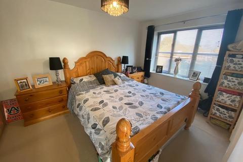 18 Cumbrae Drive, Great Billing, Northampton, NN3 9HD