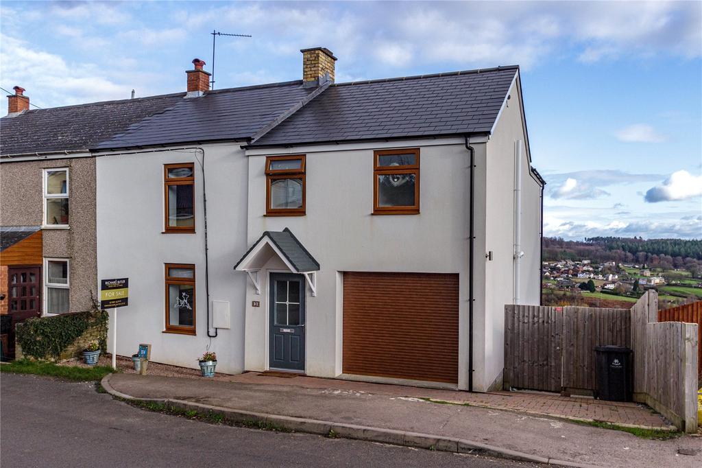 Ruardean Hill, Drybrook, Glos, GL17 5 bed semidetached house £299,950