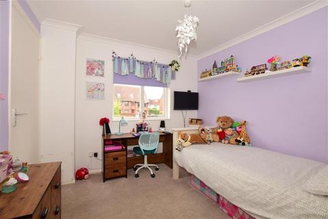 4 Ennerdale Close, Sutton, SM1 2JP