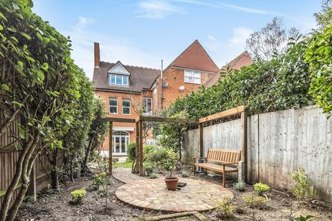 Flat 3, 50 Copers Cope Road, Beckenham, BR3 1NP