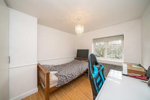 1 Oak Close, Hemel Hempstead, HP3 9TU