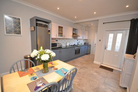 208 Green Road, Penistone, Sheffield, S36 6BG