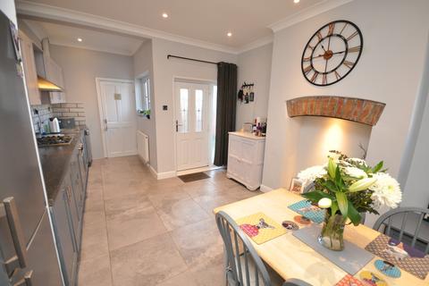 208 Green Road, Penistone, Sheffield, S36 6BG