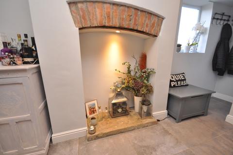 208 Green Road, Penistone, Sheffield, S36 6BG