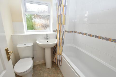 19 Elkington Croft, Shirley, Solihull, B90 4PB