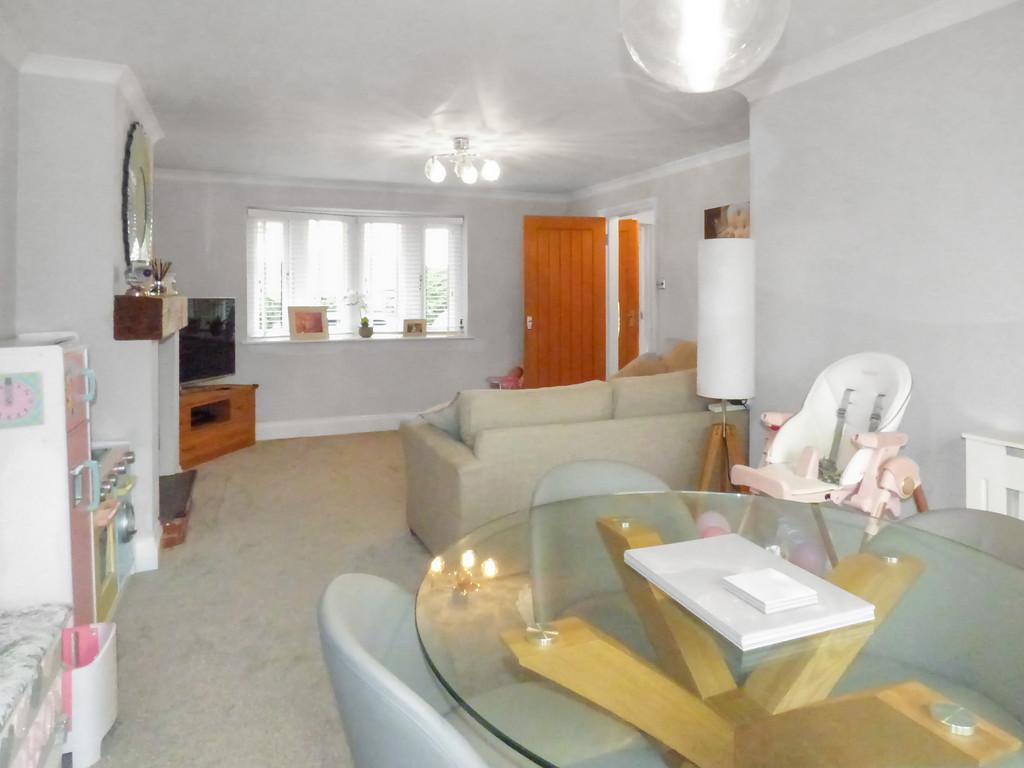 Snitterfield Road, Bearley, StratforduponAvon 3 bed semidetached