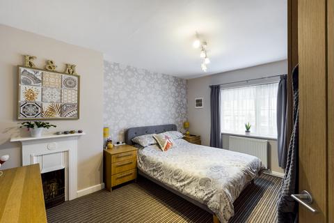 7 Bolton Road, Folkestone, CT19 5RX
