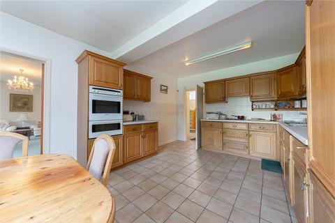 6 Manor Gardens, South Croydon, CR2 7BU