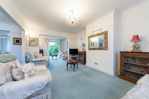 6 Manor Gardens, South Croydon, CR2 7BU