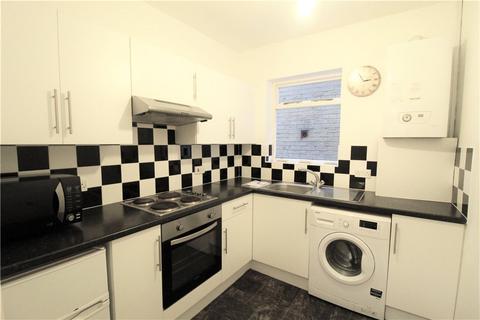 Studio to rent, Glossop Road, South Croydon, CR2