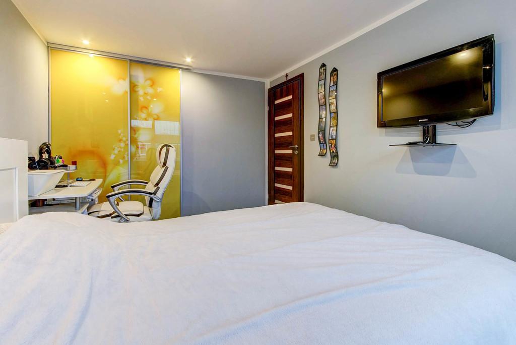 Master Bedroom - Aspect 2