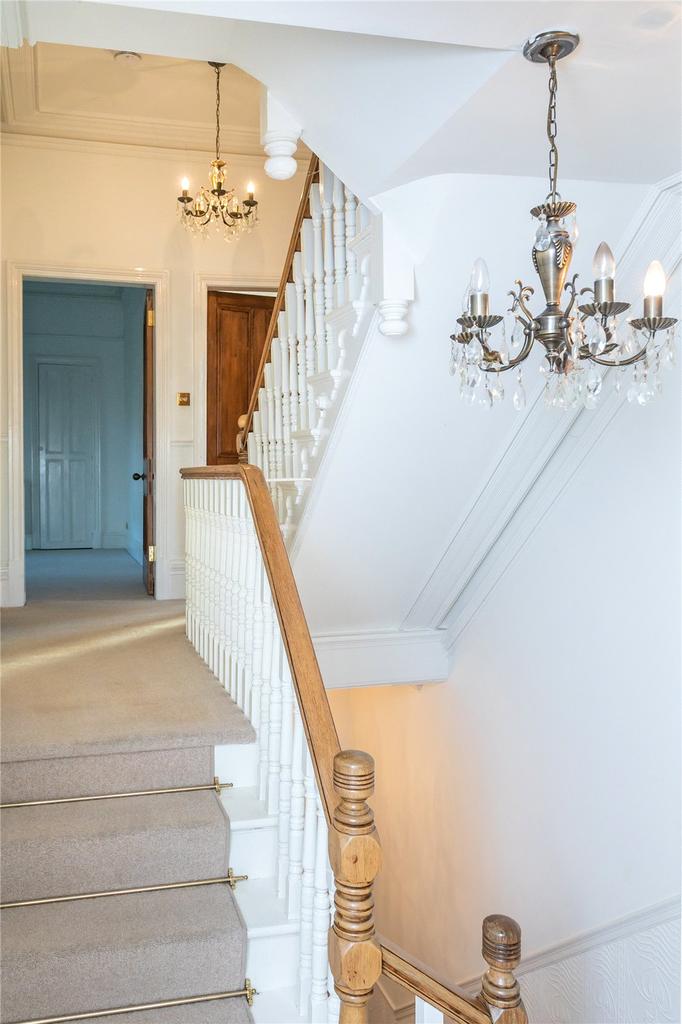 First Floor Staircas