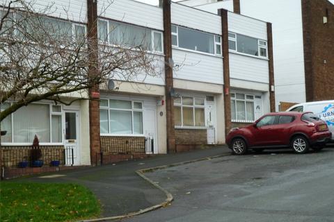 67 Ashfield Crescent, Springhead, Oldham, OL4 4NX