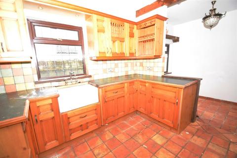 3 Arnold Avenue, Blackpool, FY4 2EP