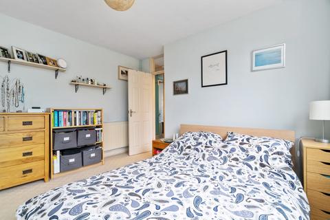 104b Upper Walthamstow Road, London, E17 3QQ