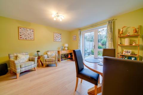 39 Browning Close, Royston, SG8 7EY