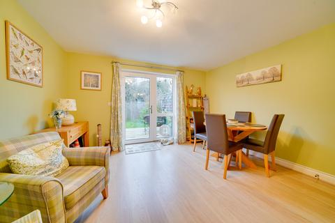 39 Browning Close, Royston, SG8 7EY