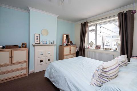 3 Orchard Close, Fetcham, Leatherhead, KT22 9HZ