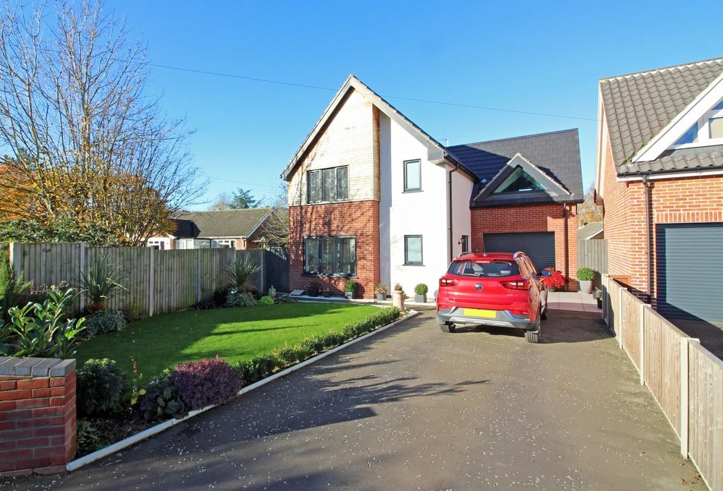Marshgate, North Walsham 3 bed detached house £400,000