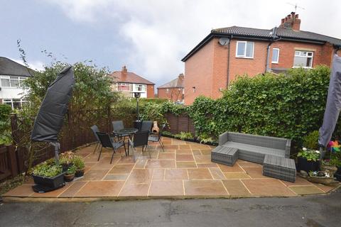 17 Benton Park Drive, Rawdon, Leeds, LS19 6AN