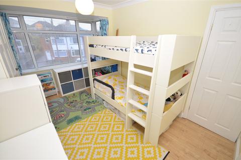 17 Benton Park Drive, Rawdon, Leeds, LS19 6AN