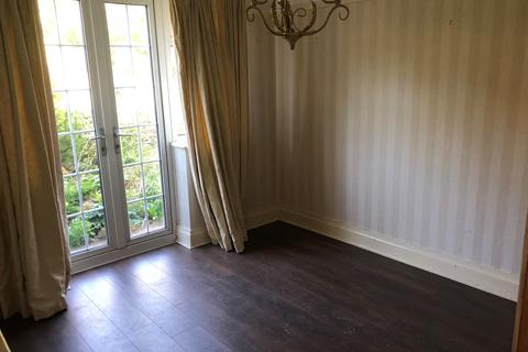 73 Chipstead Lane, Lower Kingswood, Tadworth, KT20 6RD