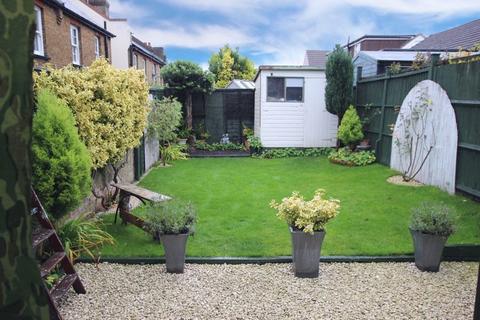 61 Burgh Heath Road, Epsom, KT17 4NF