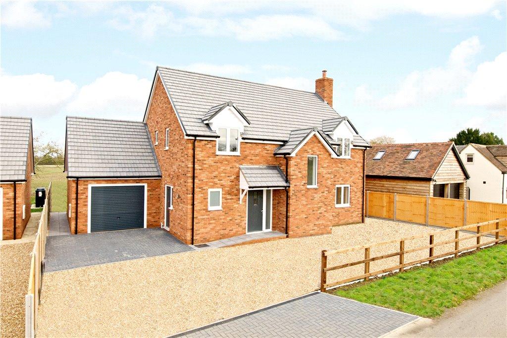 North Lane, Haynes, Bedfordshire, MK45 4 bed detached house £650,000