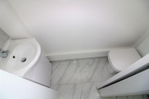 66 Abbots Wood Road, Luton, LU2 0LT