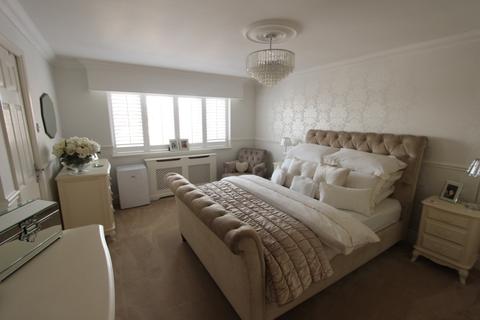 4 Bark Burr Road, Grays, RM16 6PL