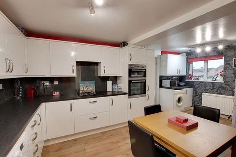 31 Beech Grove, Trowbridge, BA14 0HG