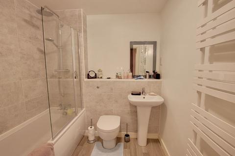 76 Blease Close, Staverton, Trowbridge, BA14 8WD