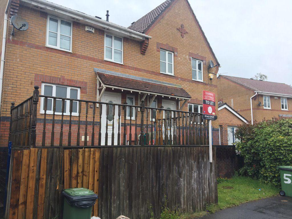 Elmwood Drive, Tonyrefail 3 bed house £650 pcm (£150 pw)