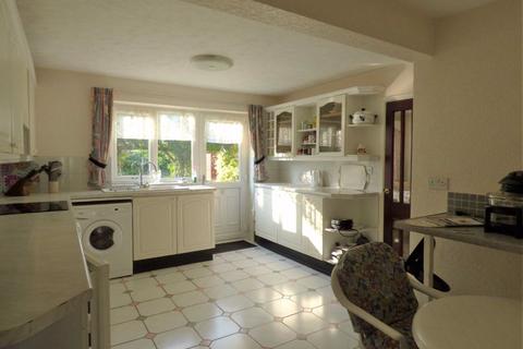 Pine Springs Beverley Road, Dunswell, Hull, HU6 0AD
