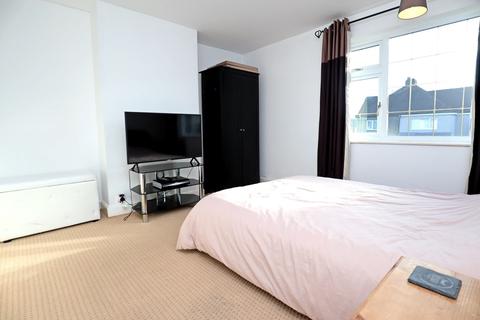 115 Tomkinson Road, Nuneaton, CV10 8DP