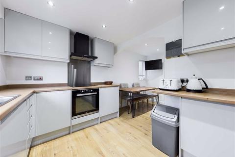 18 Harrison Road, Shurdington, Cheltenham, GL51 4SE