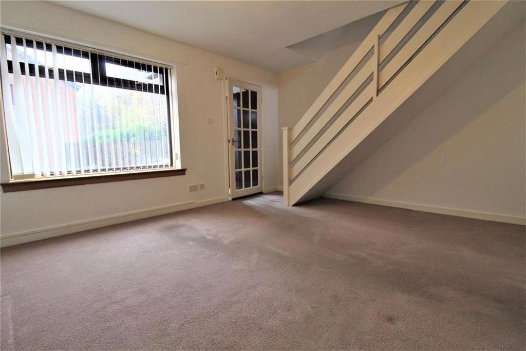 Castle Gait, Paisley 2 bed terraced house £105,000