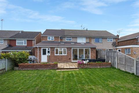 30 Arundel Road, Woodley, Reading, RG5 4JL