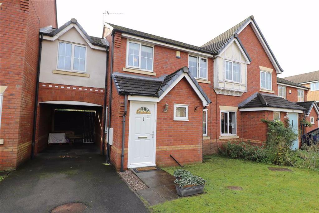 Chelsfield Grove, Chorlton, Manchester, M21 3 bed terraced house £275,000