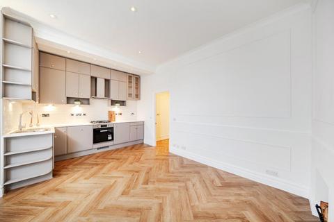 undefined, Kings Road,  Richmond,  TW10