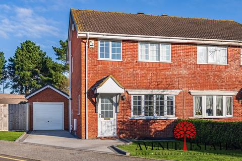 4 Hatfield Gardens, Bournemouth, BH7 7HE