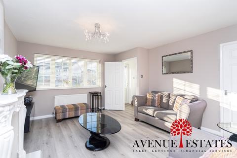 4 Hatfield Gardens, Bournemouth, BH7 7HE